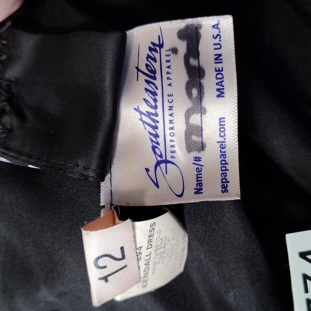 Southeastern Performance Apparel Black W Silver Swirl Kendall Dress Size 12 - Picture 8 of 9